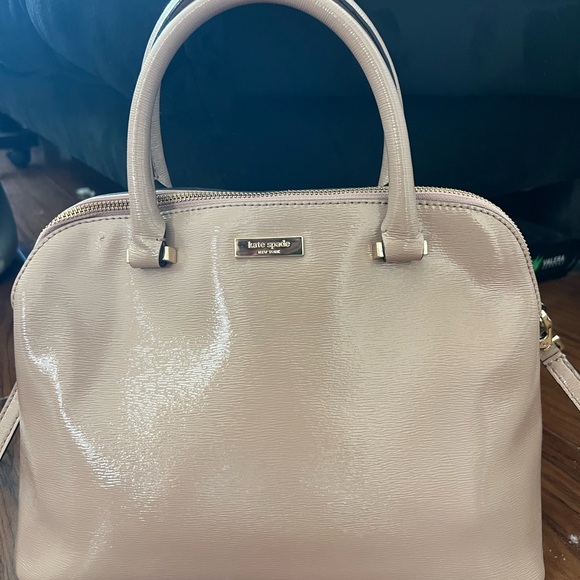 kate spade Handbags - Kate Spade Textured Patent Leather Crossbody Bag